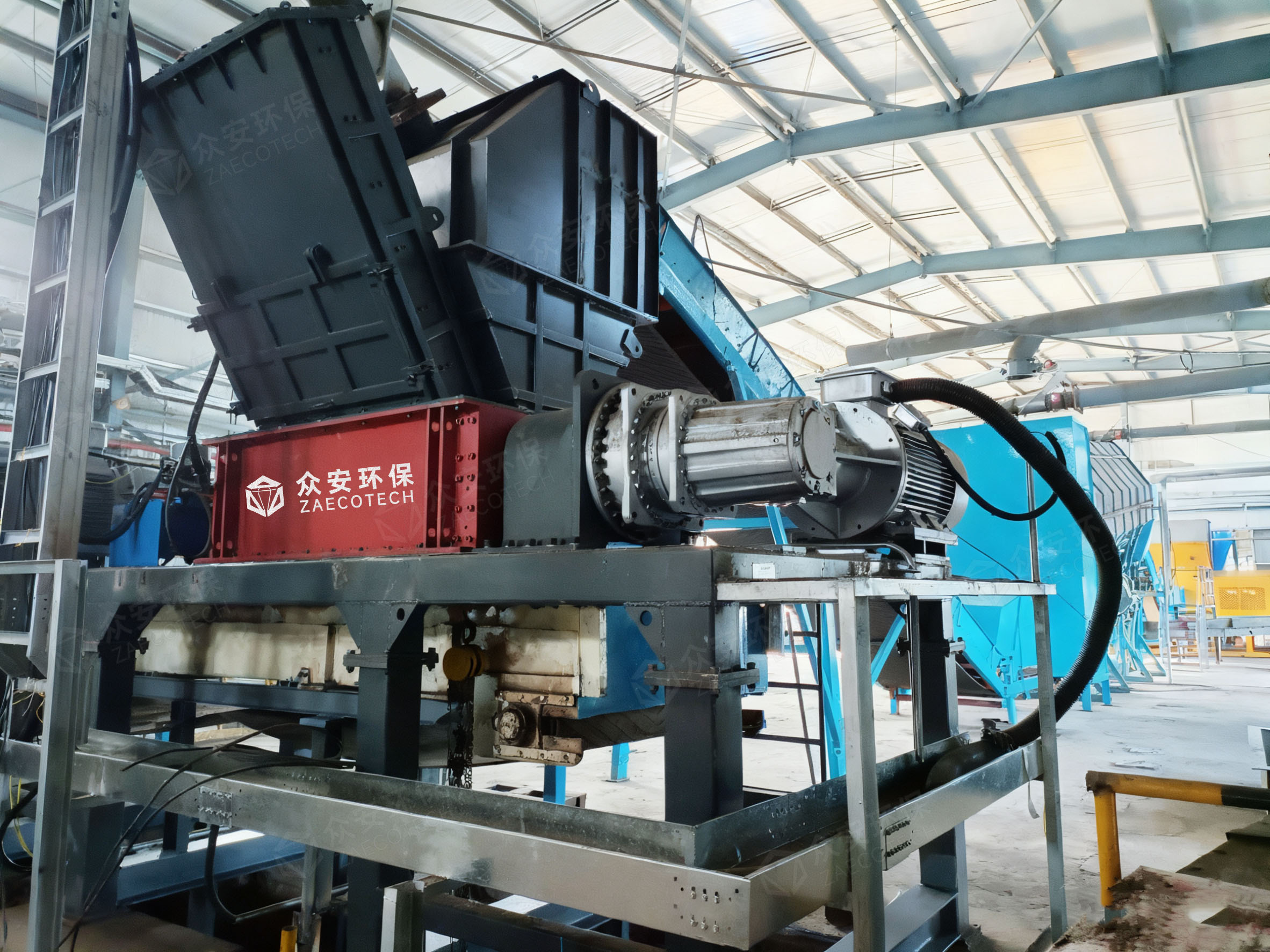 生物质撕碎机现场2.jpg 生物质撕碎机现场2.jpg